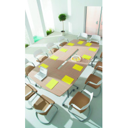 Exemple composé de 2 tables rectangles 150 x 75 cm + 2 extensions 160 x 83 cm + 4 pièces de liaisons (en option), plateaux chêne