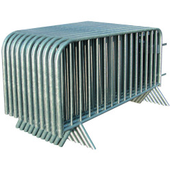 Offre Challenger : 15 barrières de foule 14 barreaux