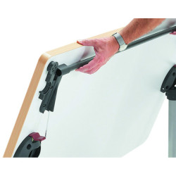 Barre pour actionner le mécanisme